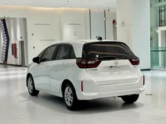 2021 Honda Fit 1.5L CVT, белый — фото 6