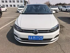 2021 Volkswagen Polo Plus 1.5L AT, белый — фото 2