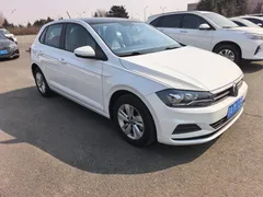 2021 Volkswagen Polo Plus 1.5L AT, белый — фото 3