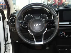 2021 Kia Yipao 1.4L CVT Sunroof, белый — фото 8