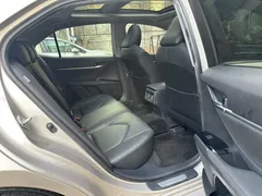 2021 Toyota Camry 2.5G Luxury — фото 9
