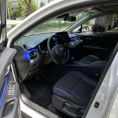 2022 Toyota C-HR 2.0L Comfort, белый — фото 7
