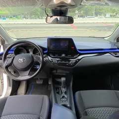 2022 Toyota C-HR 2.0L Comfort, белый — фото 12