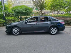 2021 Toyota Camry 2.0G Luxury, чёрный — фото 3