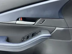 2021 Mazda CX-30 2.0L AT, белый — фото 15