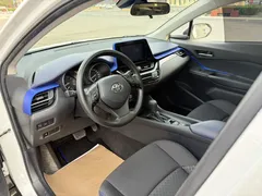 2021 Toyota C-HR 2.0L Comfort, белый — фото 4