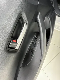 2023 Toyota Corolla 1.5L CVT, белый — фото 13