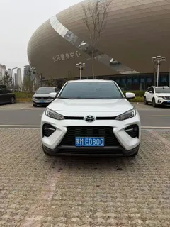 2023 Toyota Wildlander 2.0L 2WD, белый — фото 3