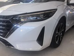 2023 Nissan Sylphy 1.6L CVT Enjoy, белый — фото 14