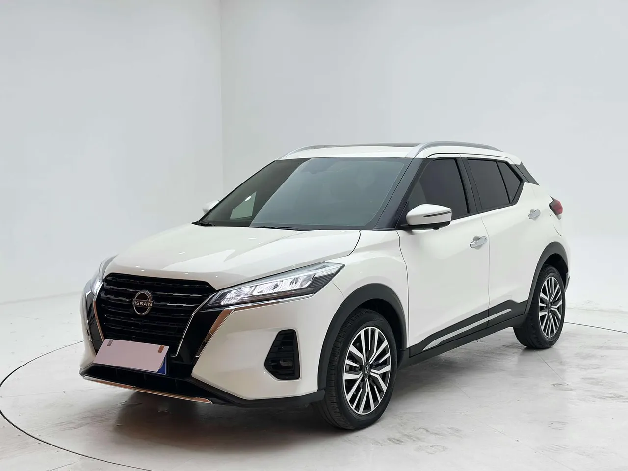 2023 Nissan Kicks 1.5L Luxury