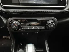 2023 Nissan Kicks 1.5L Luxury, белый — фото 15