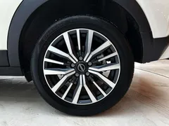 2023 Nissan Kicks 1.5L Luxury, белый — фото 23