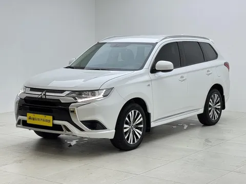 2021 Mitsubishi Outlander 2.0L 2WD 5-seat