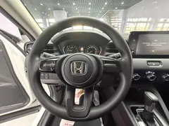 2023 Honda Vezel 1.5L CVT Elite, белый — фото 11
