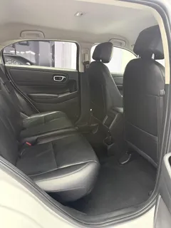 2023 Honda Vezel 1.5L CVT Elite, белый — фото 16