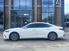 2022 Lexus ES 200 Excellence, белый — фото 6