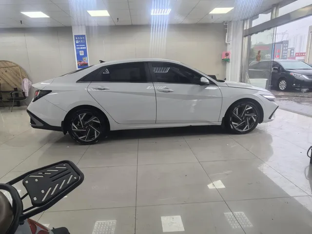 2023 Hyundai Elantra 1.5L CVT GLX Elite