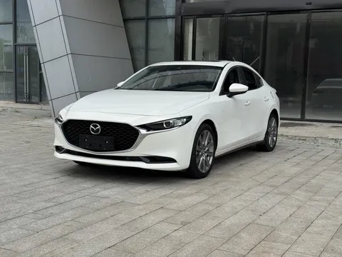 2022 Mazda Mazda3 2.0L AT