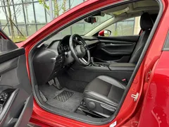 2021 Mazda Mazda3 2.0L AT, красный — фото 4
