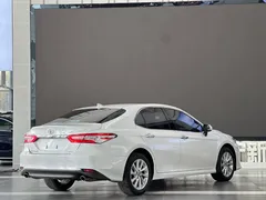 2021 Toyota Camry 2.0G Luxury, белый — фото 16