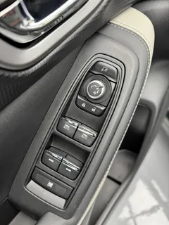 2022 Subaru Forester 2.0i AWD Luxury, зелёный — фото 12