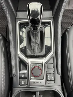 2022 Subaru Forester 2.0i AWD Luxury, зелёный — фото 14