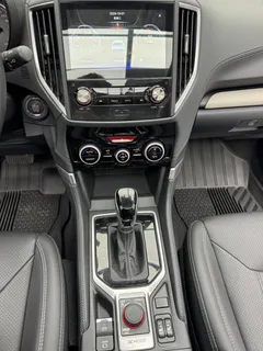 2022 Subaru Forester 2.0i AWD Luxury, зелёный — фото 17