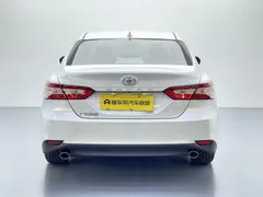 2022 Toyota Camry 2.0GVP Leading, белый — фото 6