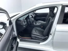 2022 Toyota Camry 2.0GVP Leading, белый — фото 12