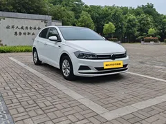 2023 Volkswagen Polo Plus 1.5L AT, белый — фото 2