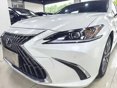 2022 Lexus ES 200 Excellence, белый — фото 3