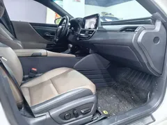 2022 Lexus ES 200 Excellence, белый — фото 11