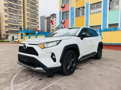 2022 Toyota RAV4 2.0L CVT 4WD Fashion, белый — фото 1