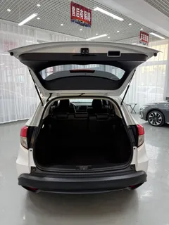 2022 Honda Vezel 1.5L CVT Pioneer, белый — фото 9