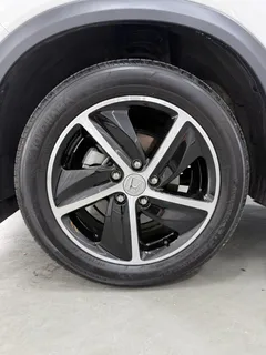 2022 Honda Vezel 1.5L CVT Pioneer, белый — фото 20