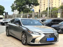 2022 Lexus ES 200 Excellence — фото 6