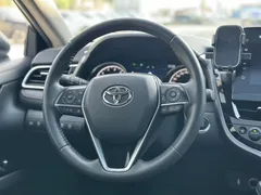 2021 Toyota Camry 2.0G Luxury, белый — фото 10
