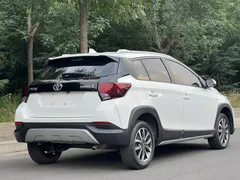 2022 Toyota Yaris L Zhixuan X 1.5L CVT Luxury Plus, белый — фото 4