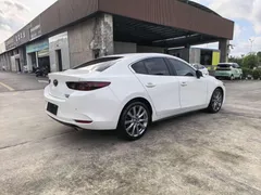 2022 Mazda Mazda3 2.0L AT, белый — фото 4