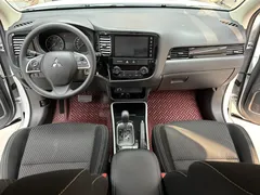 2021 Mitsubishi Outlander 2.0L 2WD 5 Seats, белый — фото 11