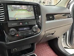 2021 Mitsubishi Outlander 2.0L 2WD 5 Seats, белый — фото 16