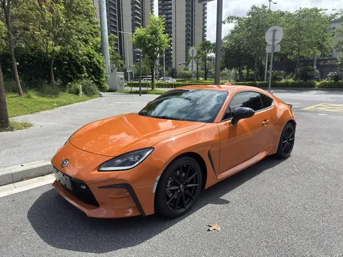 2023 Toyota GR86 2.4L MT 10th Anniversary