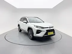 2023 Toyota Wildlander 2.0L 2WD Luxury Plus, белый — фото 3