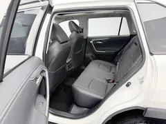 2023 Toyota Wildlander 2.0L 2WD Luxury Plus, белый — фото 11