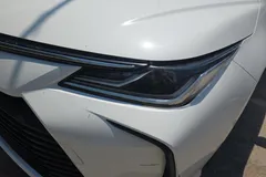 2022 Toyota Corolla 1.5L CVT Pioneer, белый — фото 2
