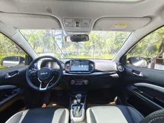 2021 Kia Yipao 1.4L CVT Sunroof, белый — фото 7