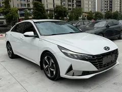 2021 Hyundai Elantra 1.5L CVT LUX Premium, белый — фото 3