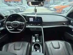 2021 Hyundai Elantra 1.5L CVT LUX Premium, белый — фото 6