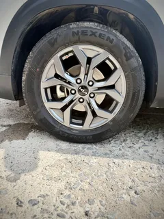 2023 Kia Seltos 1.5L IVT Luxury, белый — фото 9