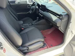 2023 Honda Vezel 1.5L CVT Tech, белый — фото 14